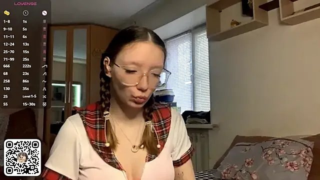 Freechat KrystinFunches on StripChat