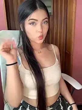 KyliePink_ from StripChat is Freechat