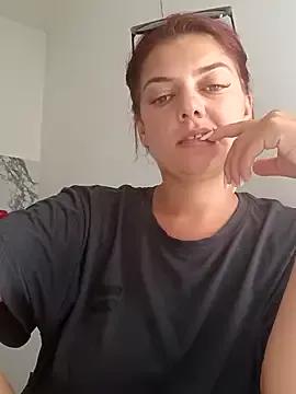 LadyNora from StripChat is Freechat