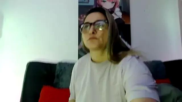 LAHILA_COOPERR from StripChat