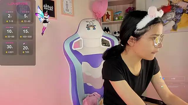 Lana_Dreams_ from StripChat is Freechat
