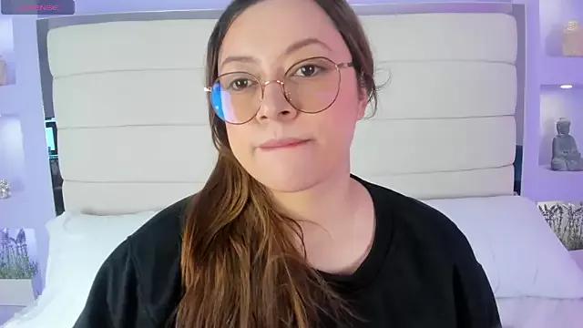 Lanna18 from StripChat is Freechat