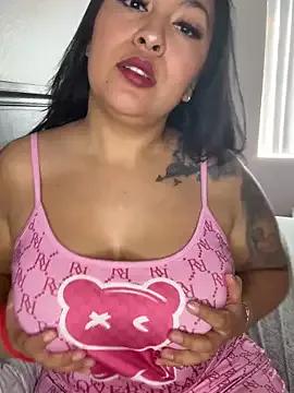latina_curvy22 from StripChat is Freechat