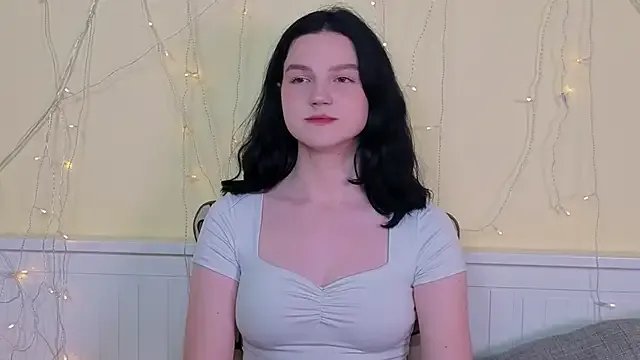 Freechat LatinaHuguenin on StripChat