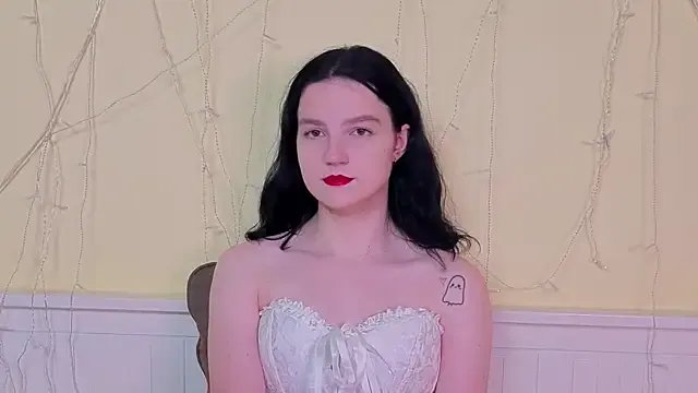 Freechat LatinaHuguenin on StripChat