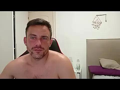 latinblueboy from StripChat is Freechat