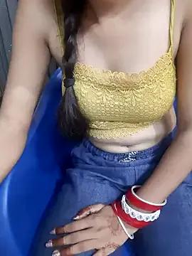 Lavi-rani from StripChat is Freechat