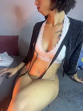 StripChat Layla_ly is Group Layla_ly — Fuck my ass