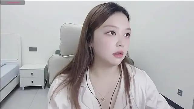 Lcey_66 from StripChat