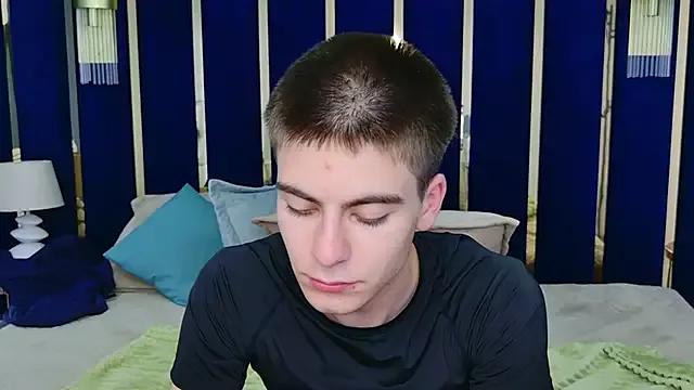 Leonard_Cross from StripChat is Freechat