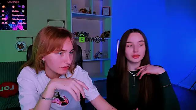 leslie_bird from StripChat is Freechat