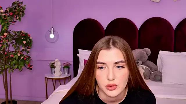 LeyaSharm from StripChat is Freechat