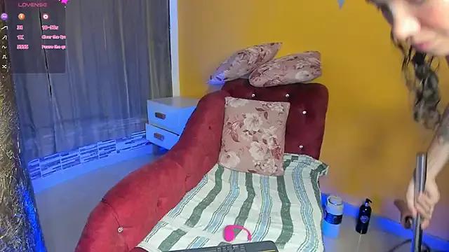 lilii_fox from StripChat