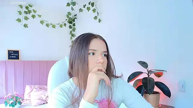 LilithAbril from StripChat is Freechat