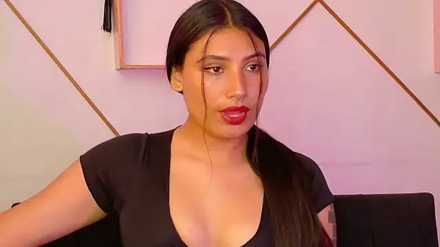 Freechat Linda_andrew on StripChat