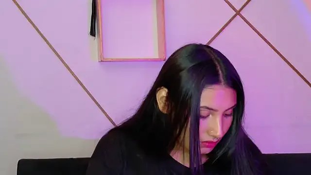 Freechat Linda_andrew on StripChat