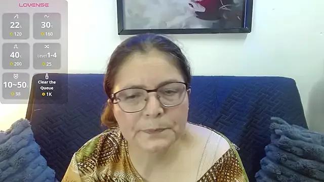 Linda_banks_ from StripChat is Freechat