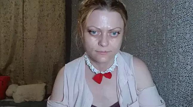LindaRoutz from StripChat is Freechat