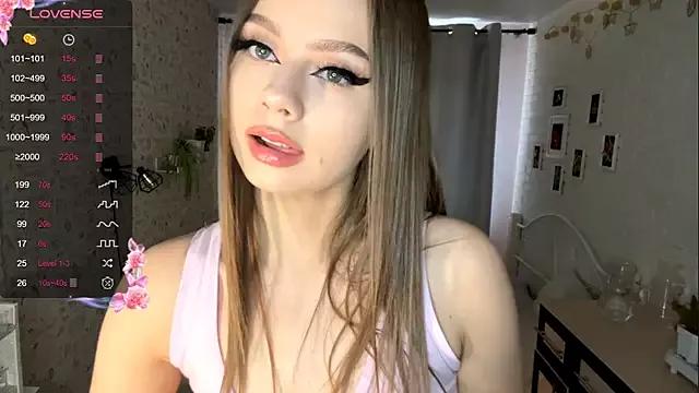 LinetteFay from StripChat is Freechat