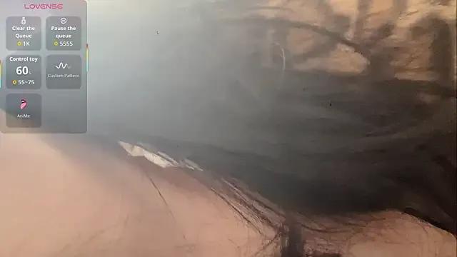 lingzi9333 on StripChat