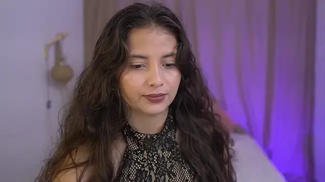 Freechat lirio05 on StripChat