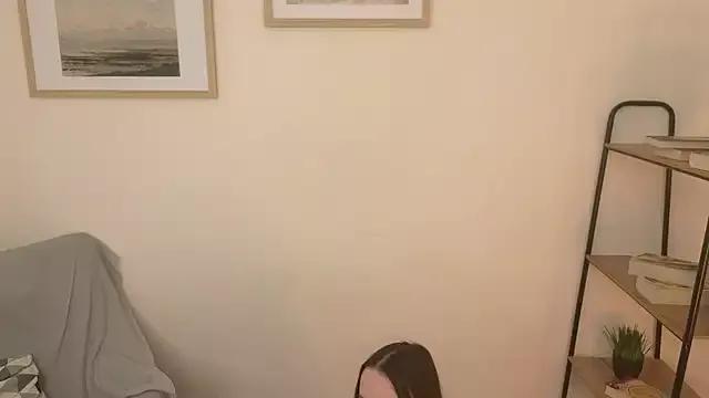 Lisa_Ywen from StripChat is Freechat