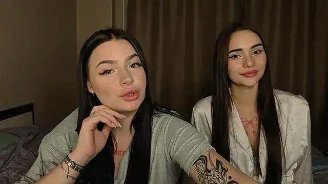 LisaAndDenis from StripChat is Freechat
