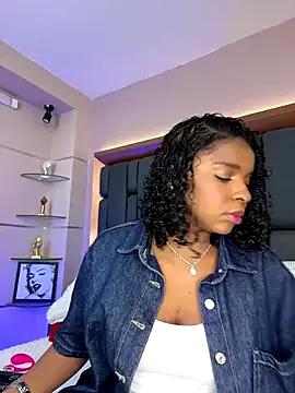 LisaMendez from StripChat is Freechat