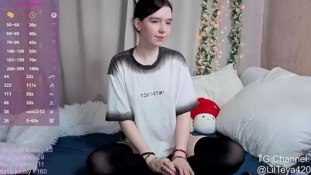 little_Teya from StripChat is Freechat