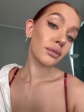 LittleFox___ from StripChat is Freechat