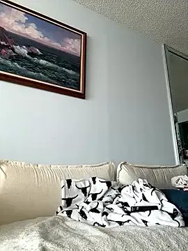 Liyah_19 on StripChat