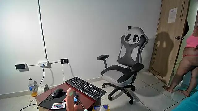 Freechat Lizz_Milf on StripChat