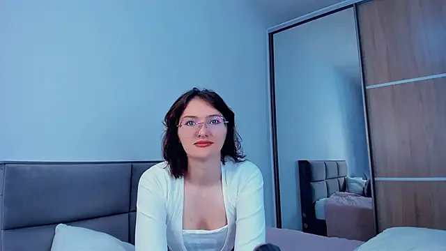 Freechat LorrieDegonia on StripChat