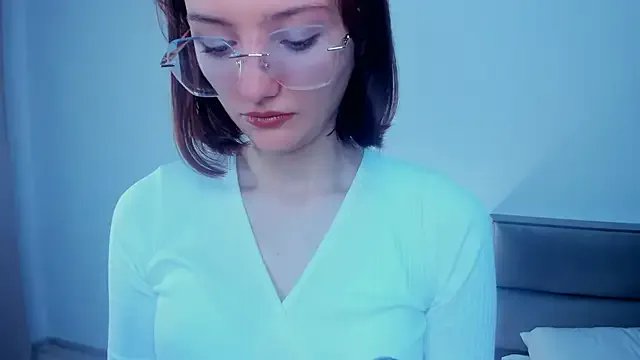 Freechat LorrieDegonia on StripChat