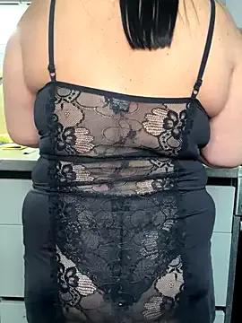 StripChat Love__Mom is Freechat Love__Mom — Show my pusy