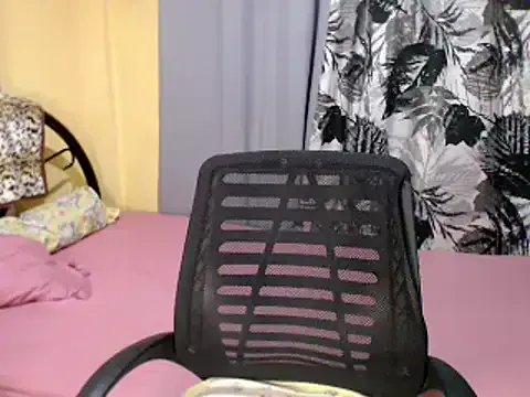 Freechat lovelyxmorena on StripChat