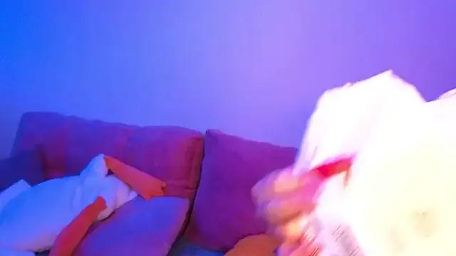 LoveSeekins on StripChat