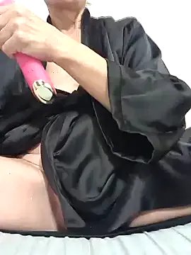 Private lucamila2903 on StripChat