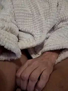 Private lucamila2903 on StripChat