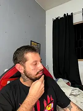 Freechat Luccaskonig on StripChat