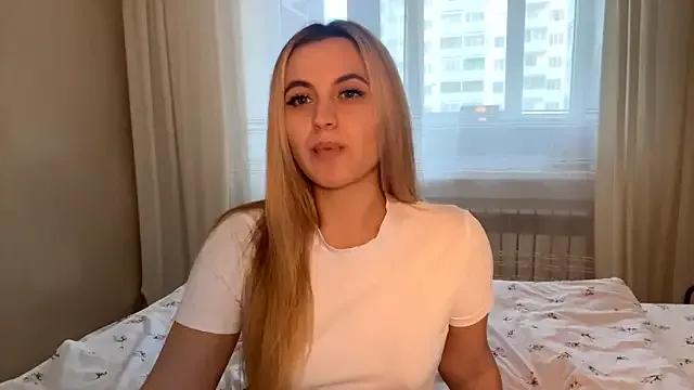 LuciaShadwell on StripChat