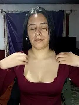lucixxx14 from StripChat is Freechat