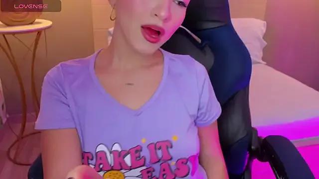 Freechat luma_sky_ on StripChat