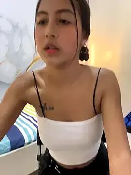 luna_star23 from StripChat is Freechat