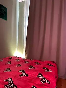 Lunna_reed from StripChat is Freechat