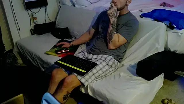 Freechat Luv2SuckBWC92 on StripChat