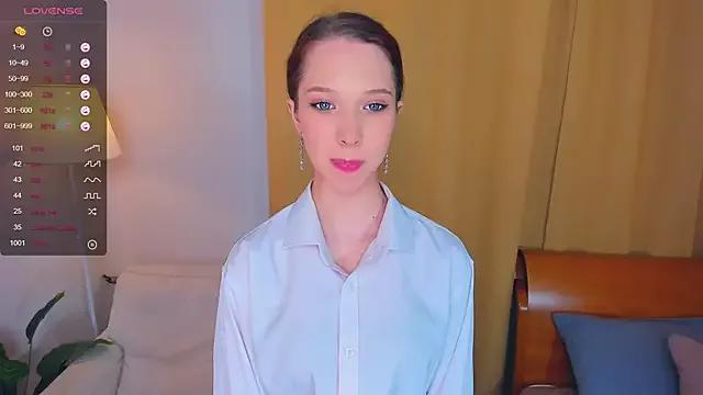 LynnBeames from StripChat is Freechat