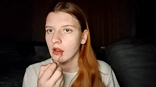 LynteriLain on StripChat