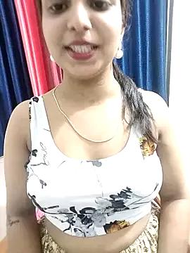 Maahhii_2 from StripChat is Freechat