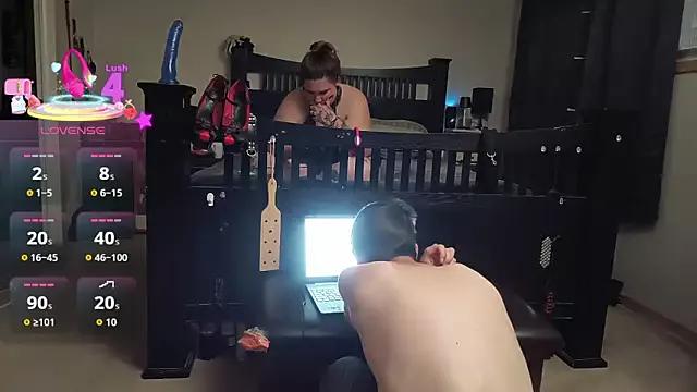 MacabreCouple from StripChat is Freechat